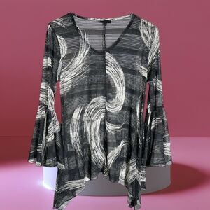 - DOR DOR COUTURE MESH TOP W/BELL SLEEVES